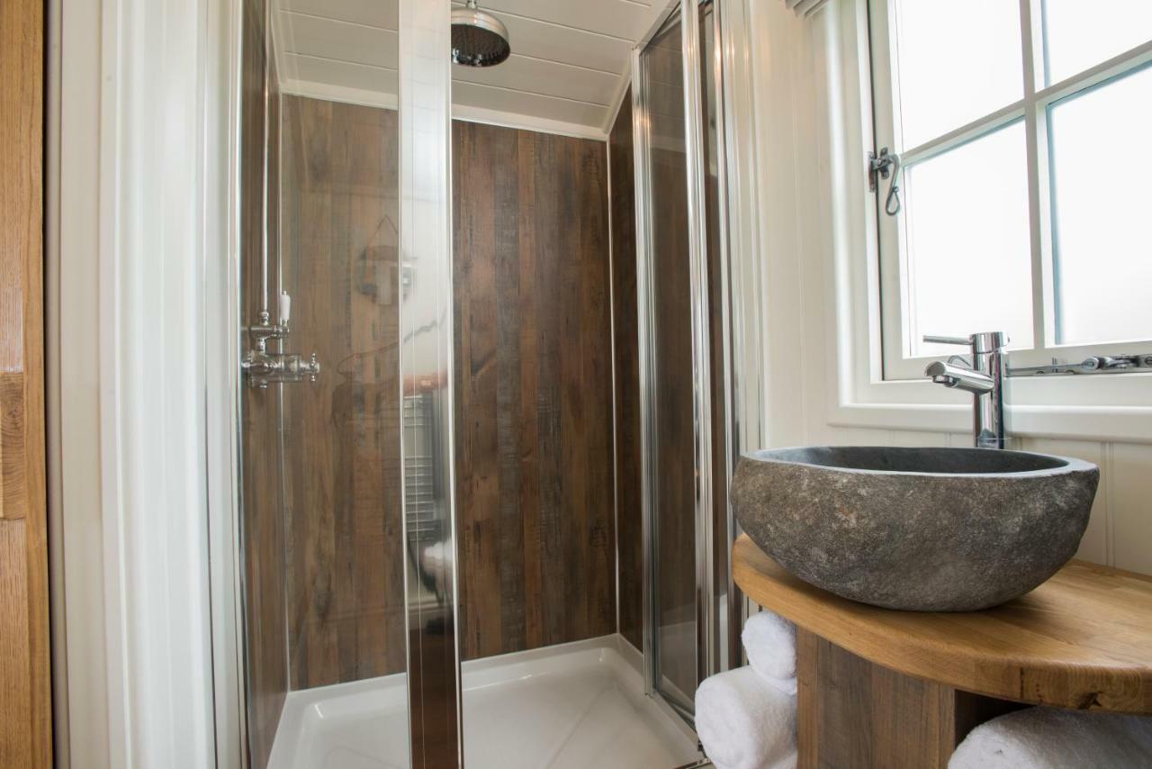 West Coast Hideaways Villa Nedd Dış mekan fotoğraf